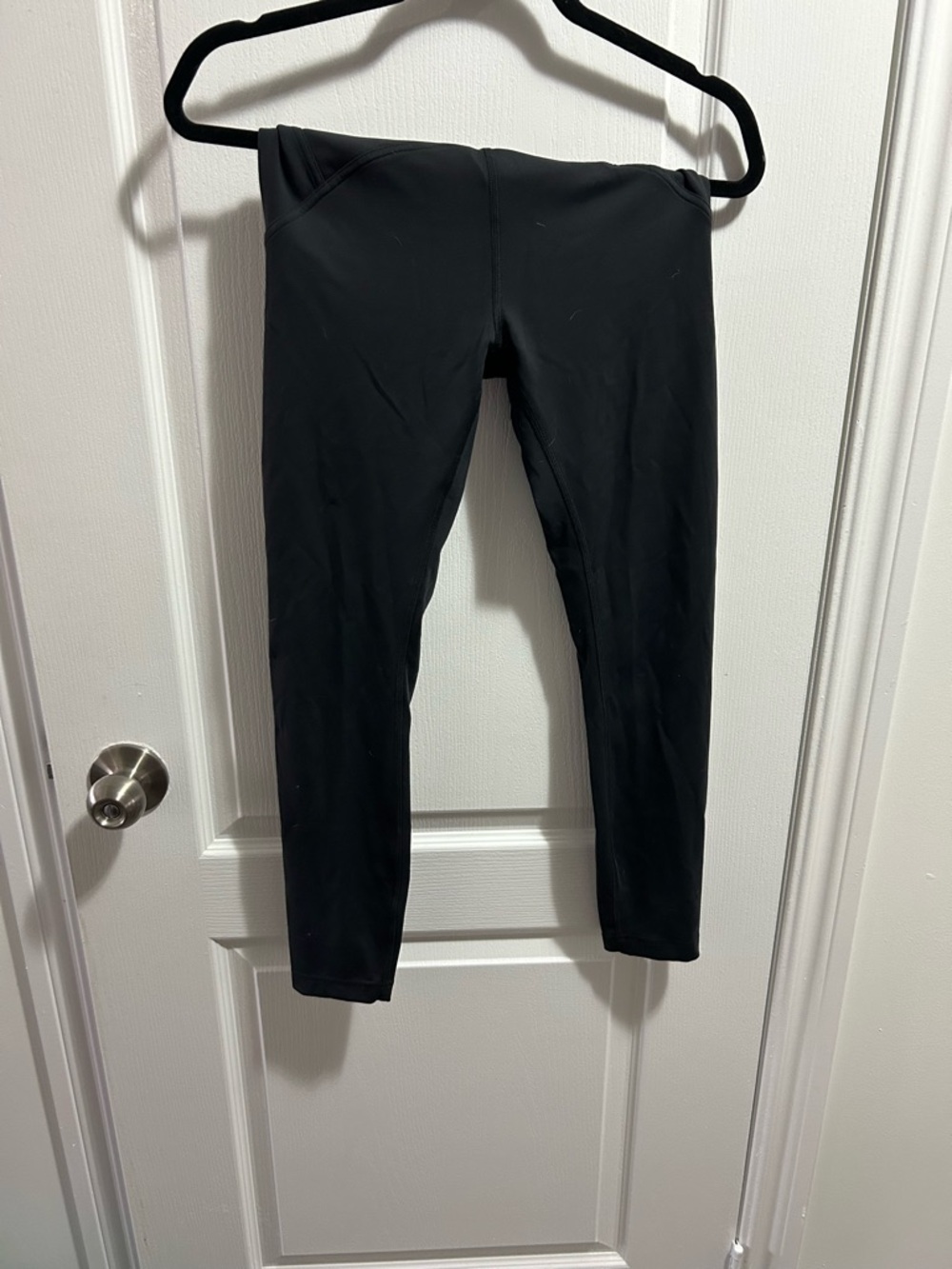 Lululemon Performance Leggings - women size 4